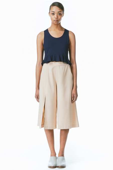 Nude long shorts with slit