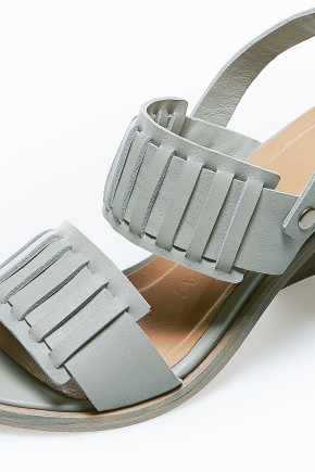 Central Matte Grey Heel