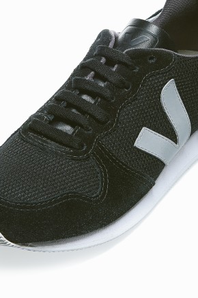 Low Top Suede Sneaker Black