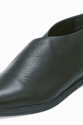 Alpine Black Booties