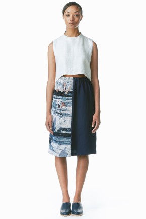 Custom Navy Marble Weave Rug Skirt